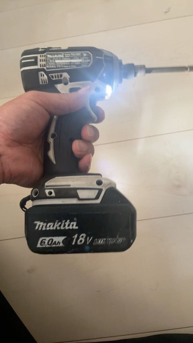 マキタバッテリー 18V 6.0ah ①
