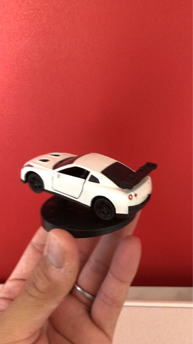 ドリフト走行ミニカー ニッサン スカイライン GTR