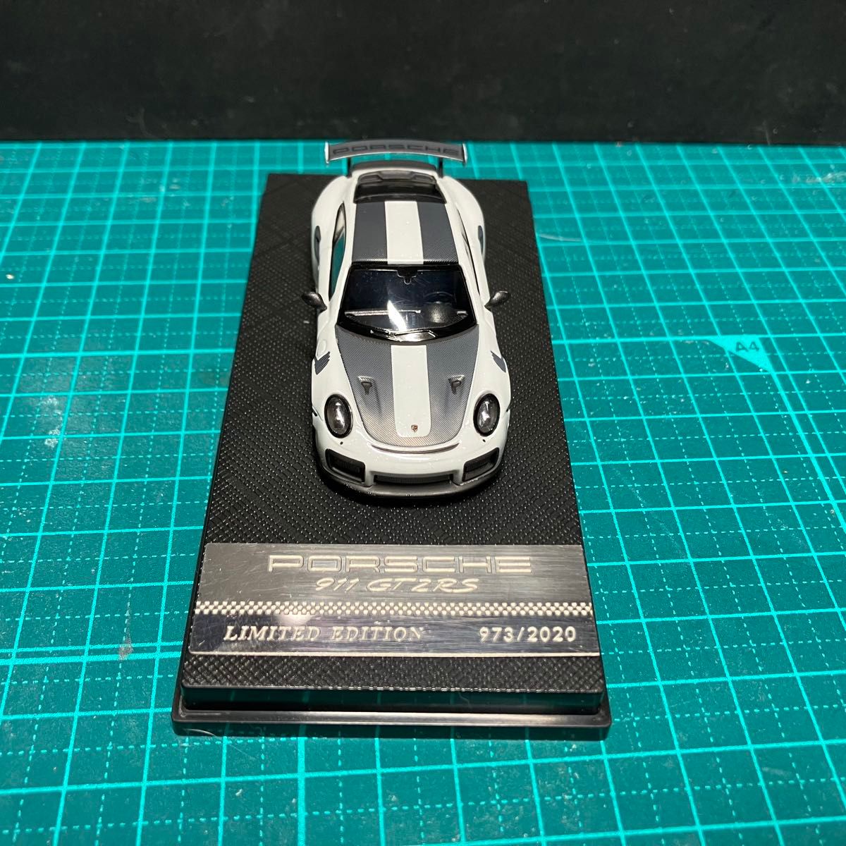【人気No.1】 ポルシェ911 1/64 GT2RS 世界限定999台｜Yahoo!フリマ ホワイト ミニカー