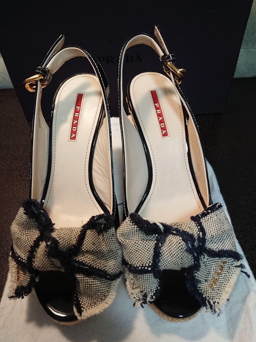 先着一名早い者勝ち 破格値出品 【美品】PRADA (プラダ) 牛革製 先着一名早い者勝ち 破格値出品 【美品】PRADA (プラダ) 牛革製