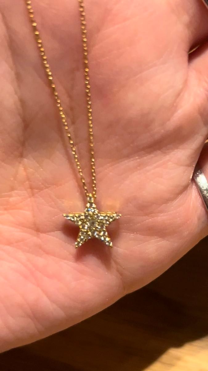 新品 K18星モチーフネックレス 0.2ct