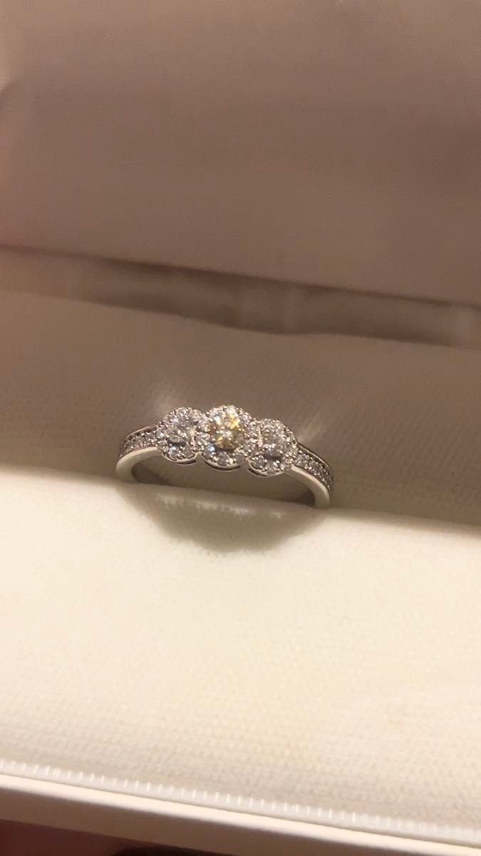 light orangy yellowダイヤ0.13ct ダイヤ0.37ct 15.5号