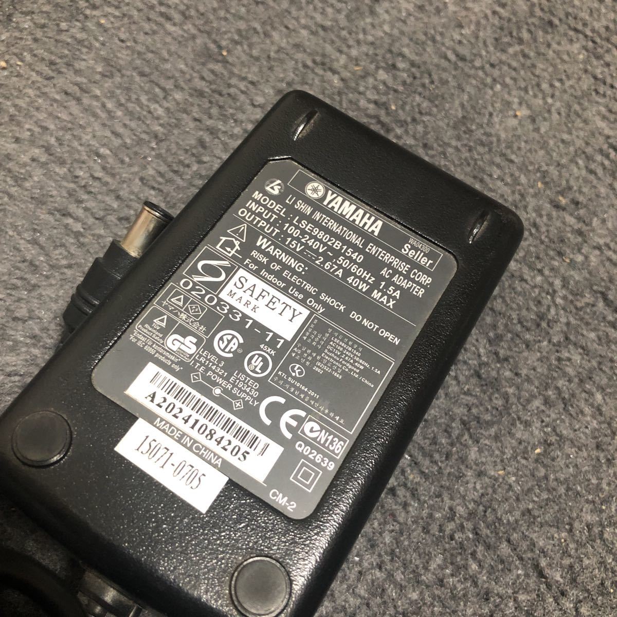 ヤフオク 冒険価格 Yamaha Acアダプタ Lse9802b1540 15v ヤフオク 冒険価格 Yamaha Acアダプタ Lse9802b1540 15v