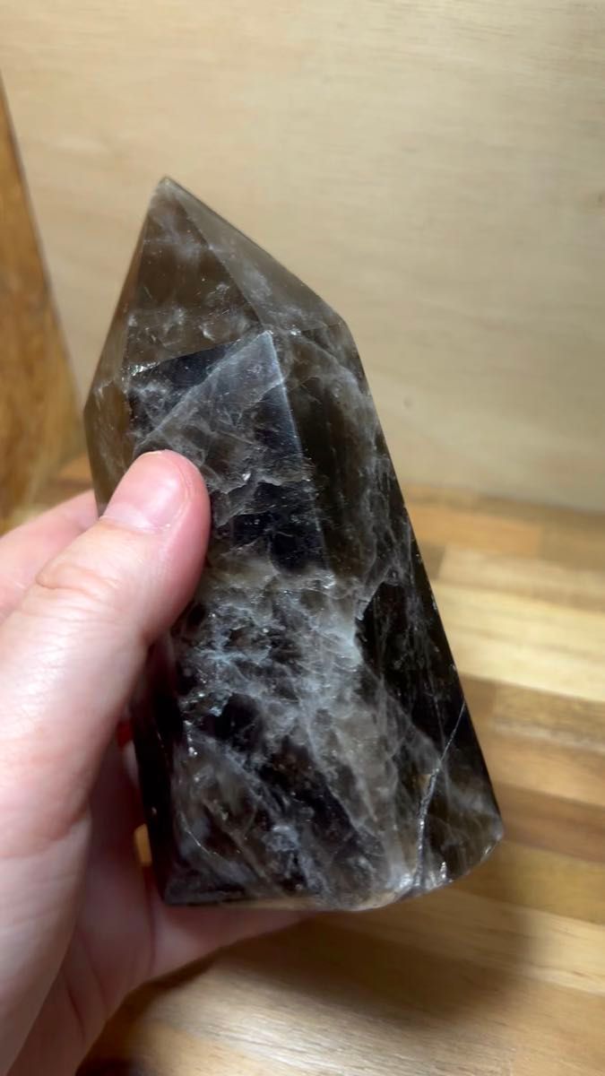 モリオン 六角柱 特大 542g 魔除け パワーストーン 天然石 置物