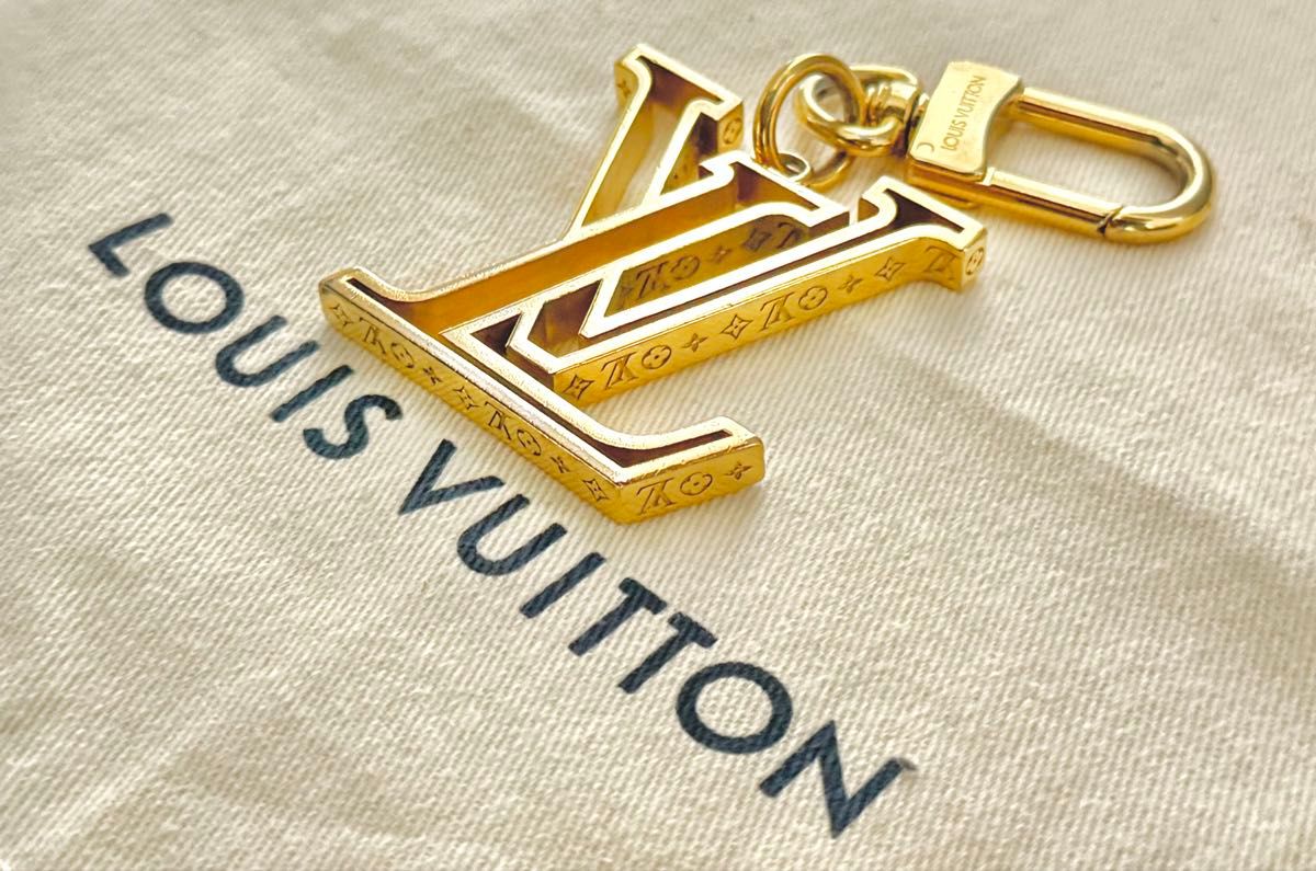 LOUIS VUITTON キーホルダー ポルトクレLVミリオネア ゴールド 極美品 louis vuitton ポルトクレ LV ミリオネア キーホルダー
