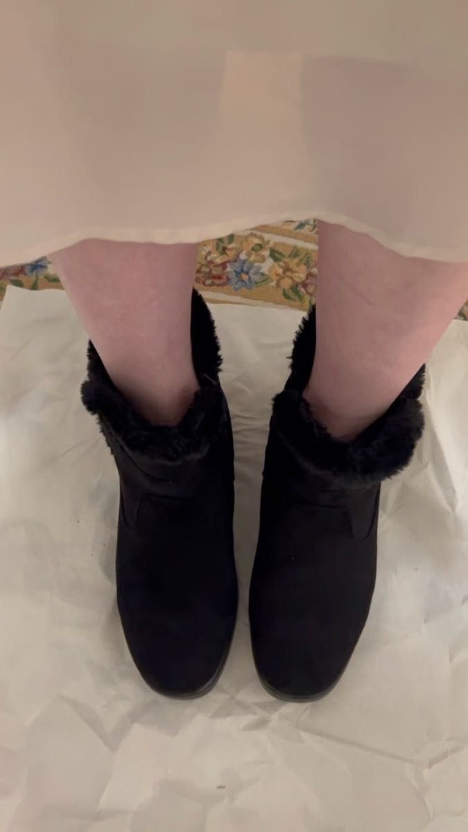 ファー付きショートブーツ 黒 23.5cm レディース