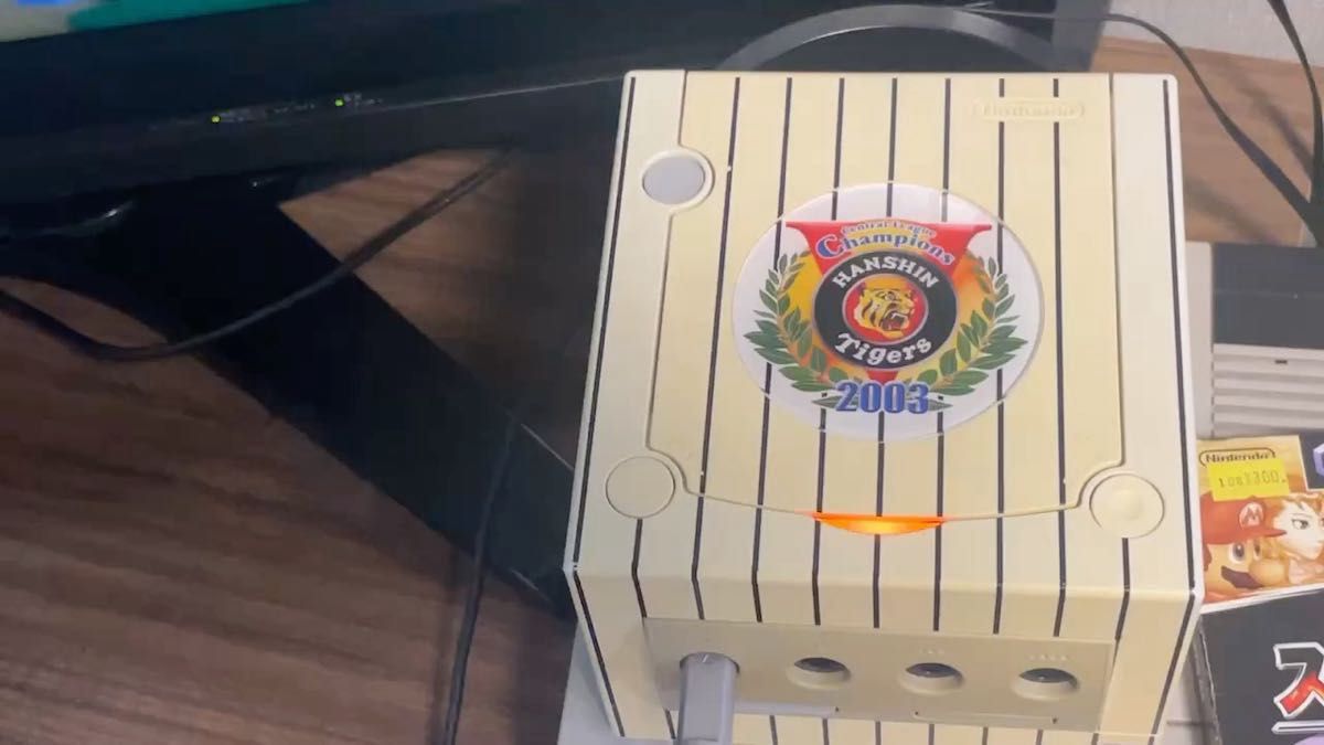 ゲームキューブ 阪神タイガース 2003年モデル コントローラーセット