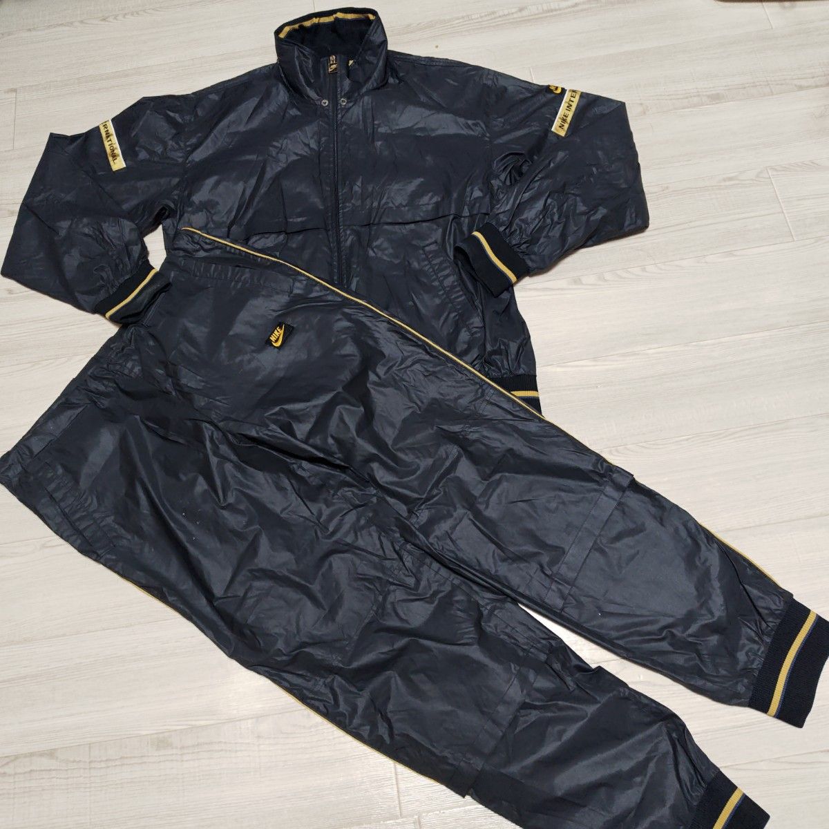 ナイキNIKE 上下ウインドブレーカー ナイロン 80's 首元袖裾足首リブ仕様 ナイキNIKE 上下ウインドブレーカー ナイロン 80's 首元袖裾足首