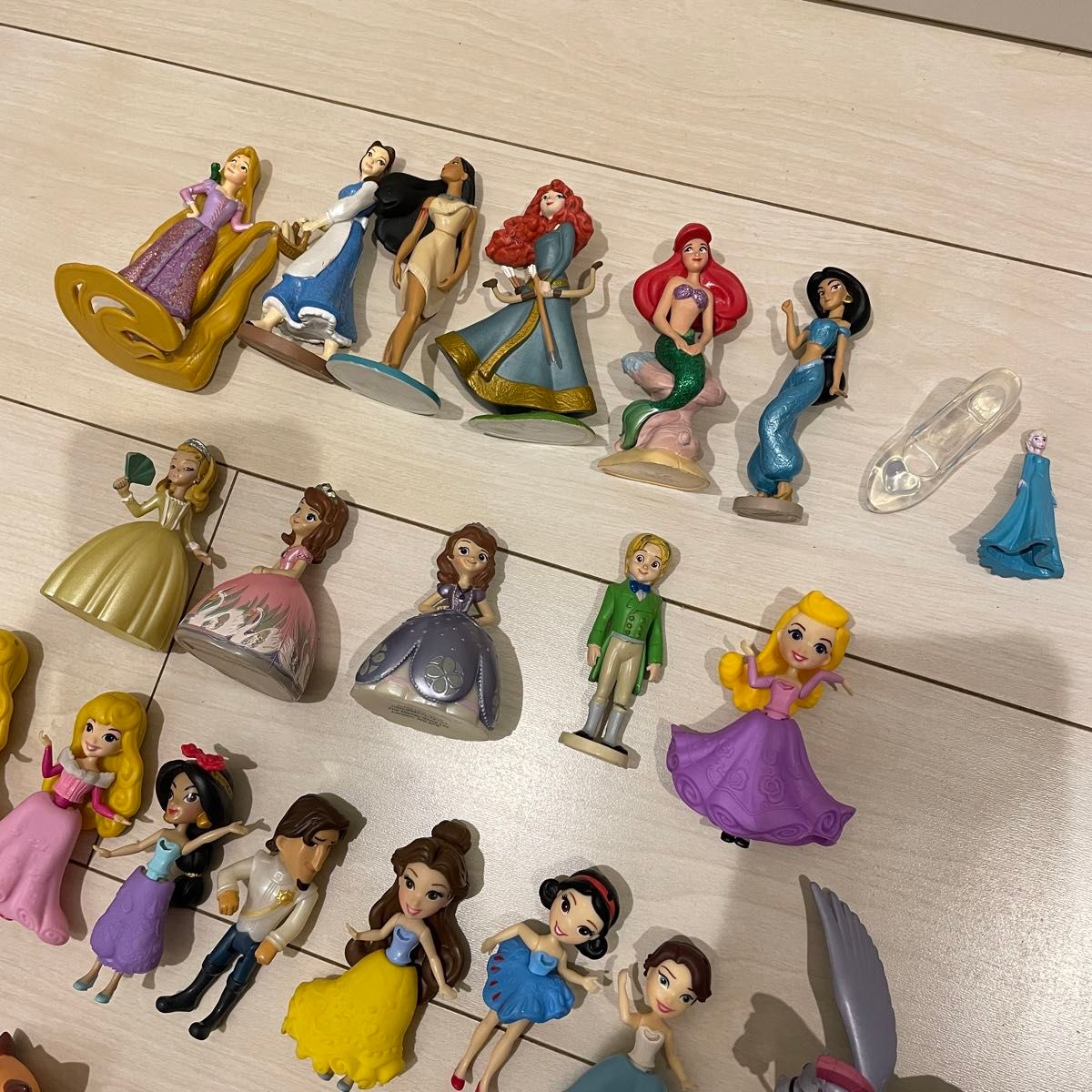 工場直売 ディズニー まとめ売り｜Yahoo!フリマ（旧PayPayフリマ） ］ キャラクターグッズ
