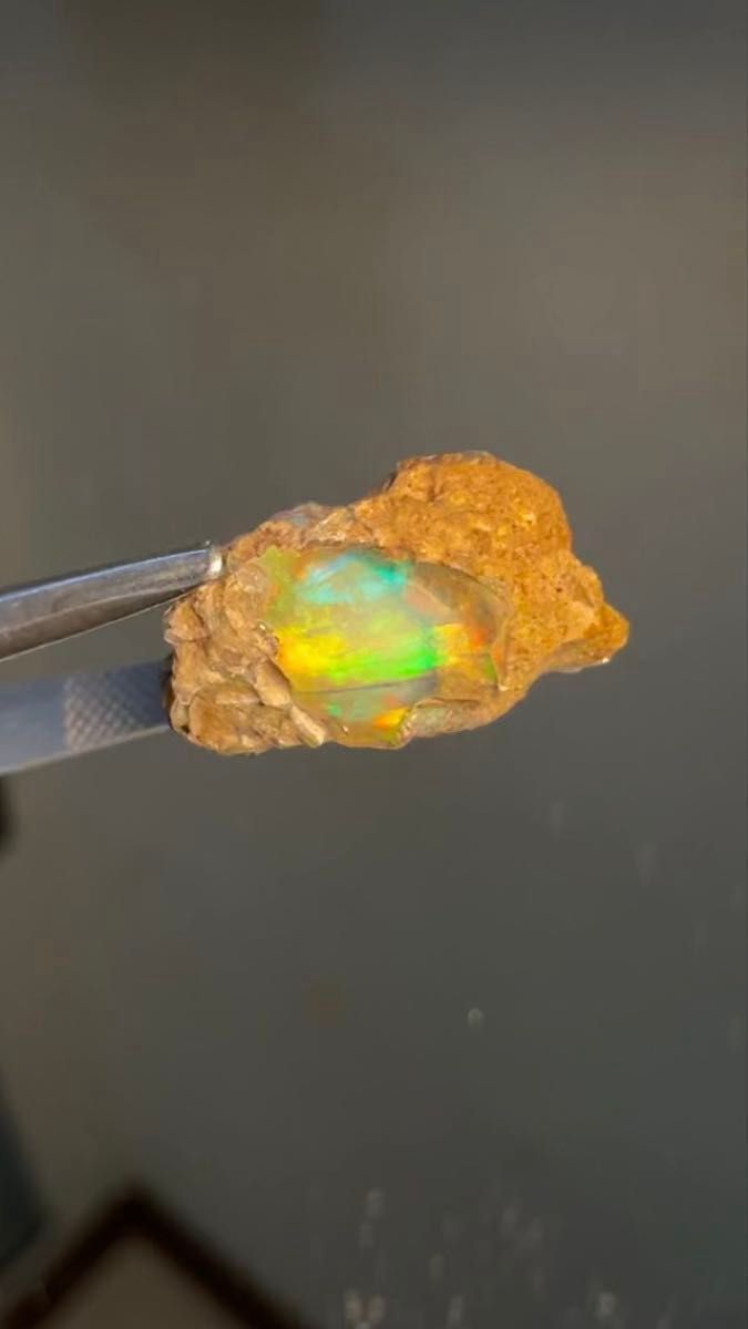 エチオピア産天然ウォーターオパール原石14.75ct