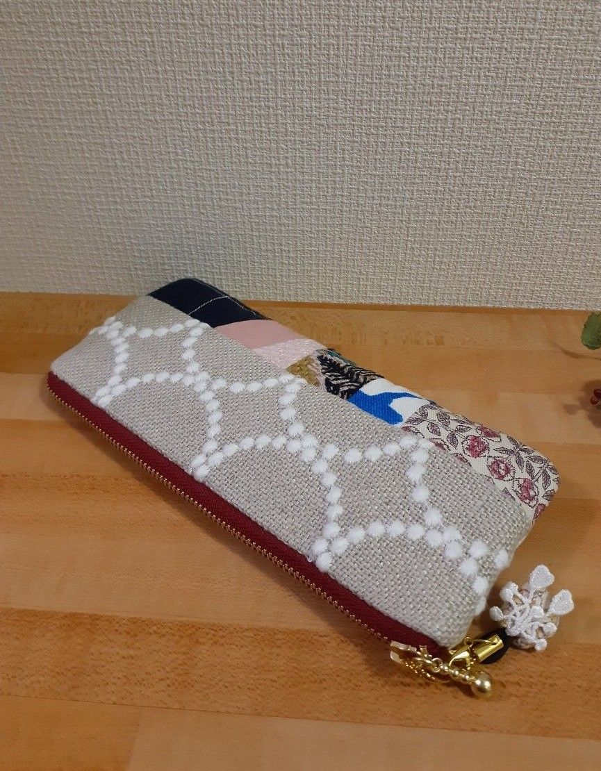 ミナペルホネンポーチフラット ハンドメイド パッチ ハギレ ミナペルホネンポーチフラット ハンドメイド パッチ ハギレ