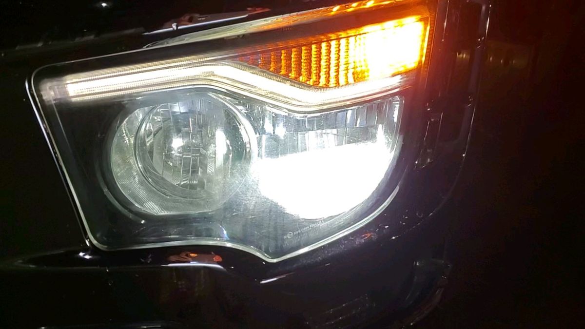 三菱ふそう 17 スーパーグレート LEDヘッドライト助手席側 KOITO 左ヘッドライト