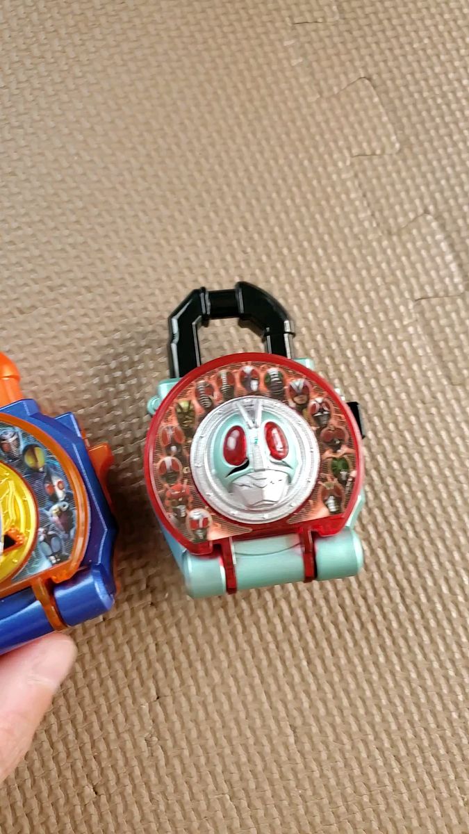 仮面ライダー鎧武 DX ロックシード 仮面ライダー大戦セット昭和 平成【2種】