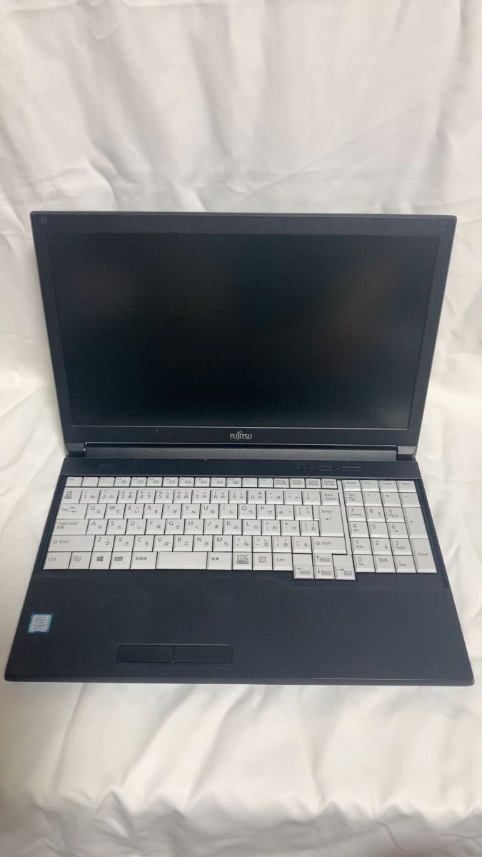 F05C【美品】富士通 A579 15.6型/Core-i5第8世代/16G/SSD512GB