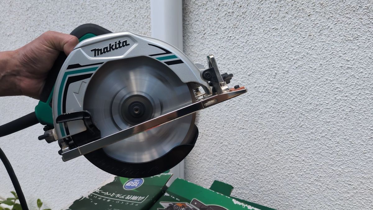 Makita 165mmマルノコ M565 マキタ 丸ノコ