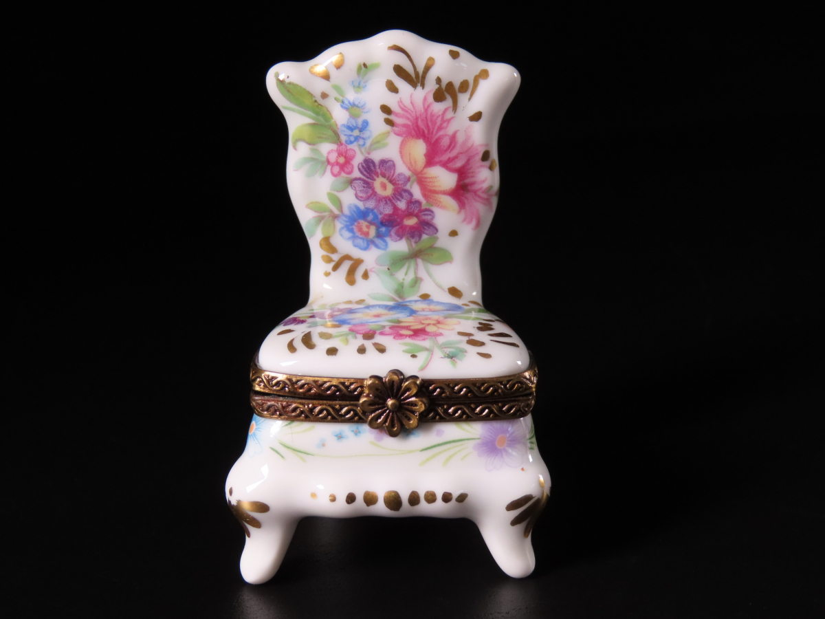 【晃】西洋アンティーク Limoges リモージュ フランス ハンドペイント 『チェア』 リモージュボックス ピルケース 小物入れ 飾物 西洋美術