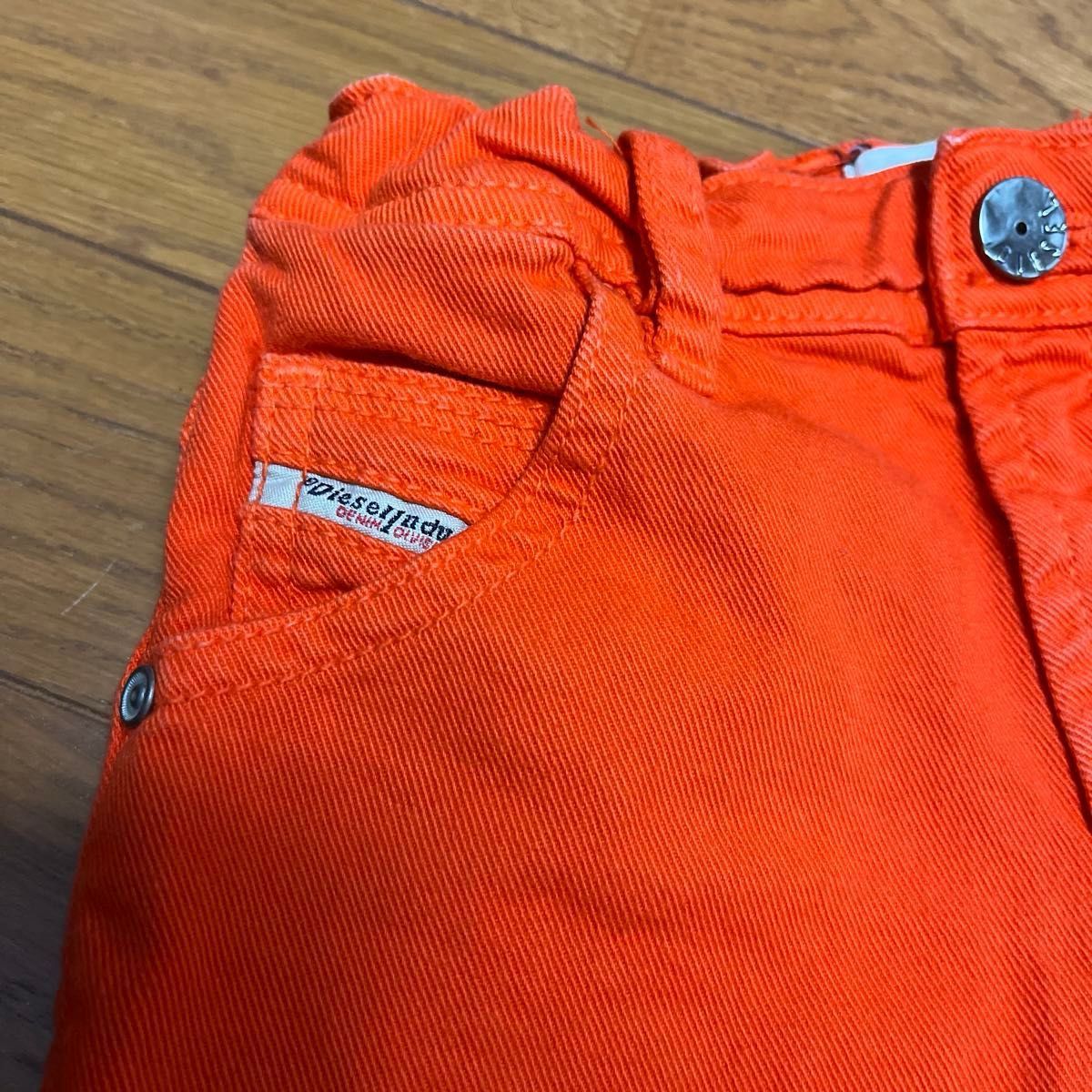 DIESEL ベルトループ付きコットンPATLANカーゴショーツ オレンジ Diesel ディーゼル デニムハーフパンツ 短パン 24M サイズ