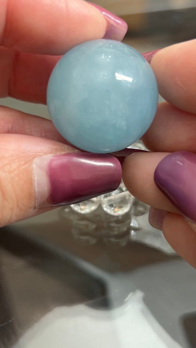 アクアマリンスフィア 24.3ミリ 水晶8.6台座付き
