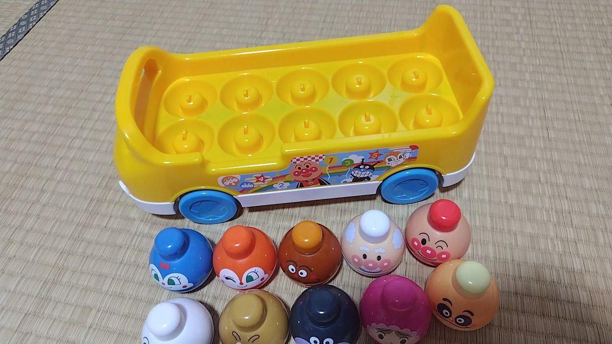 大人気! ベビラボ アンパンマン ~脳を育む~かぞえてつみつみバス