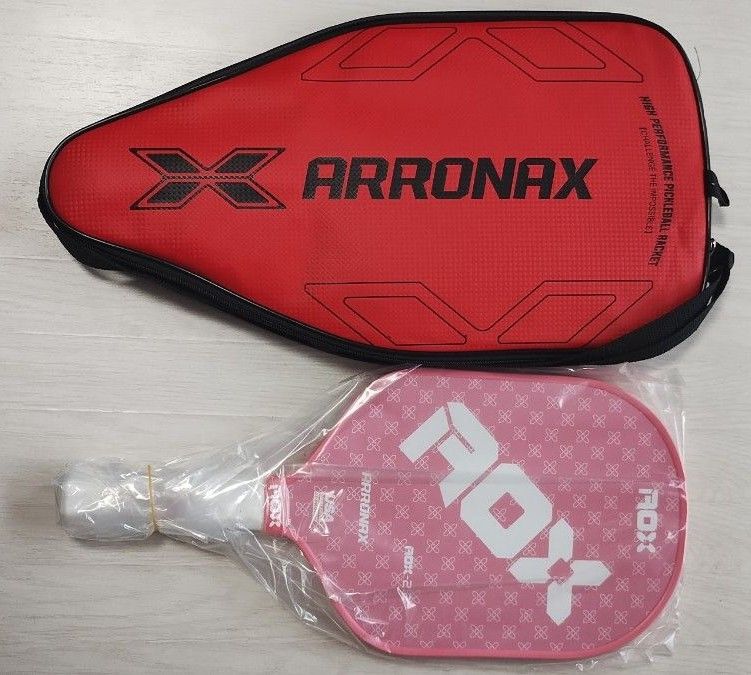 ピックルボールパドル ARRONAX ピンク ケース付 新品未使用 ピックルボールパドル ARRONAX ピンク ケース付 新品未使用