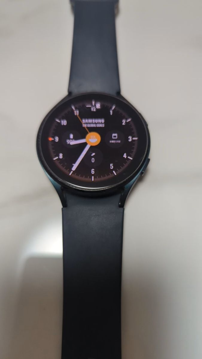 Galaxy Watch4 44mm SM-R870 スマートウォッチ ブラック