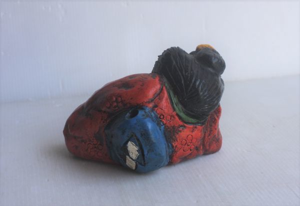 土鈴 ごろ寝の女◆鈴 郷土玩具 日本人形 民芸品 時代人形 創作　味のある土鈴の置物_画像4