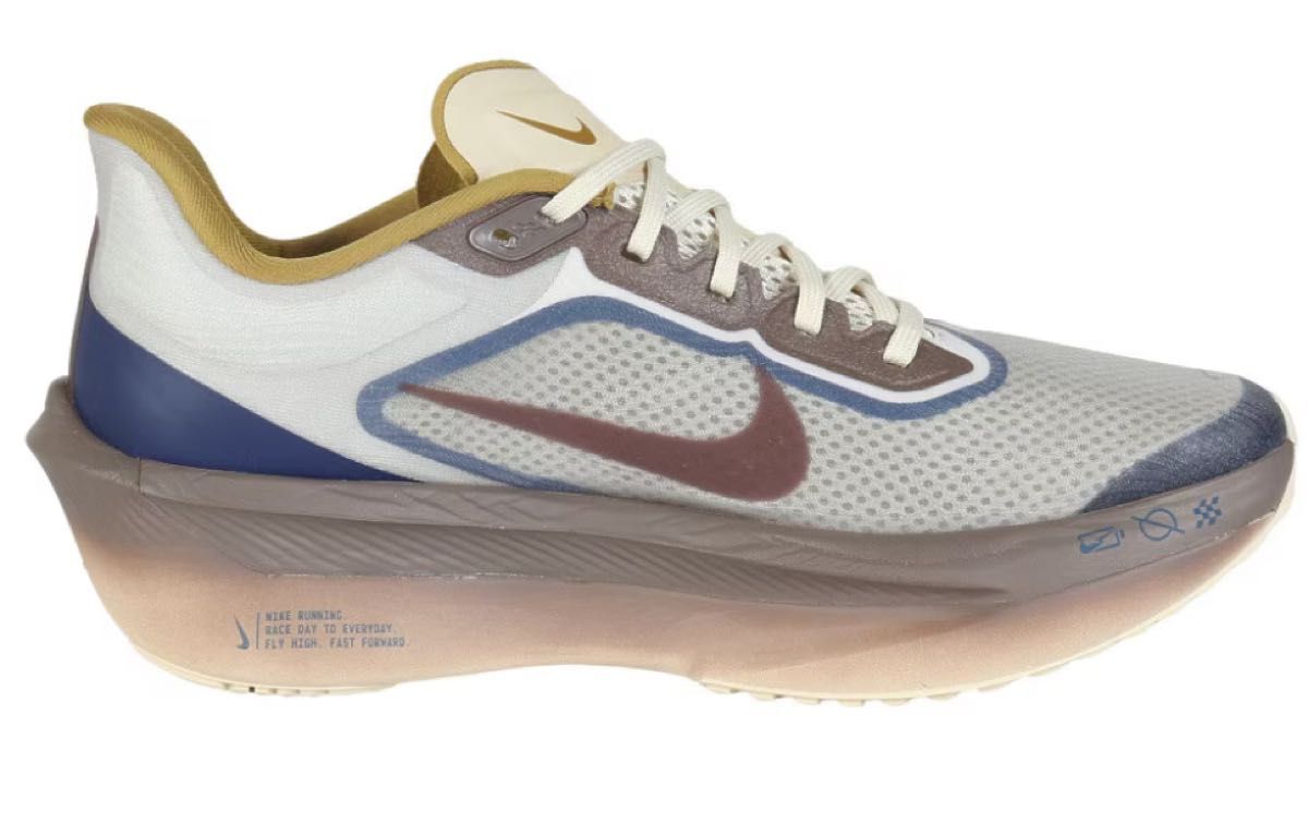 柔らかな質感の ナイキ(NIKE)(メンズ)ランニングシューズ 6 フライ ズーム スパイク・シューズ