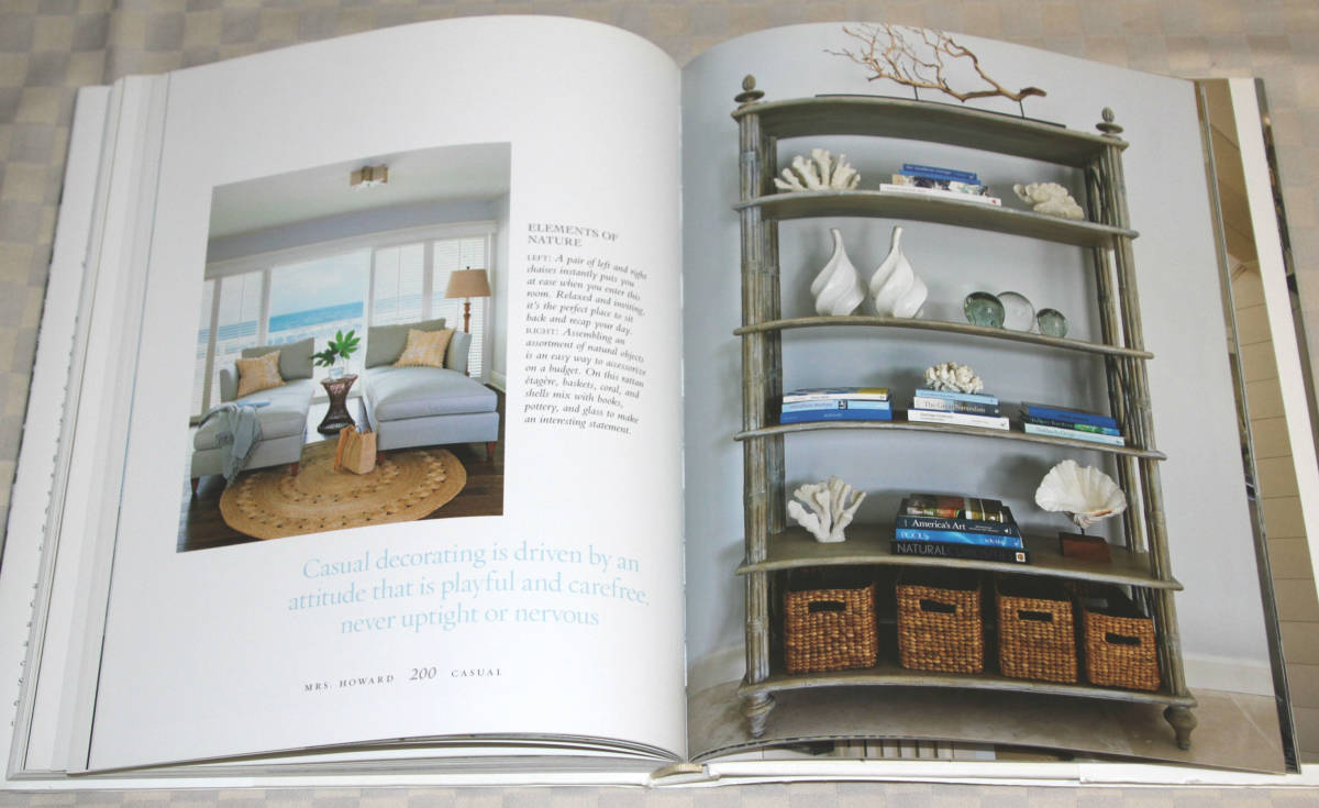  foreign book The Joy of Decorating: Southern Style with Mrs. Howard interior. . some stains sa The n style large book@ used book