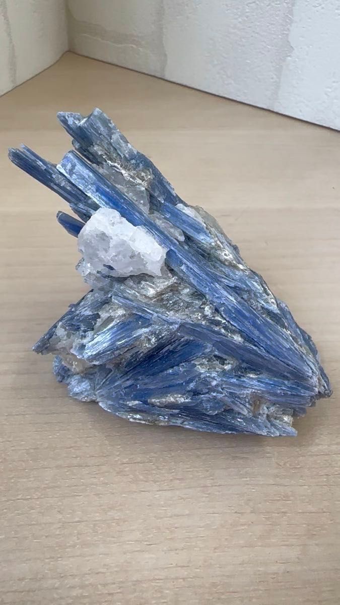 ブルーカイヤナイトと水晶の原石 天然石 パワーストーン オブジェ クラスター