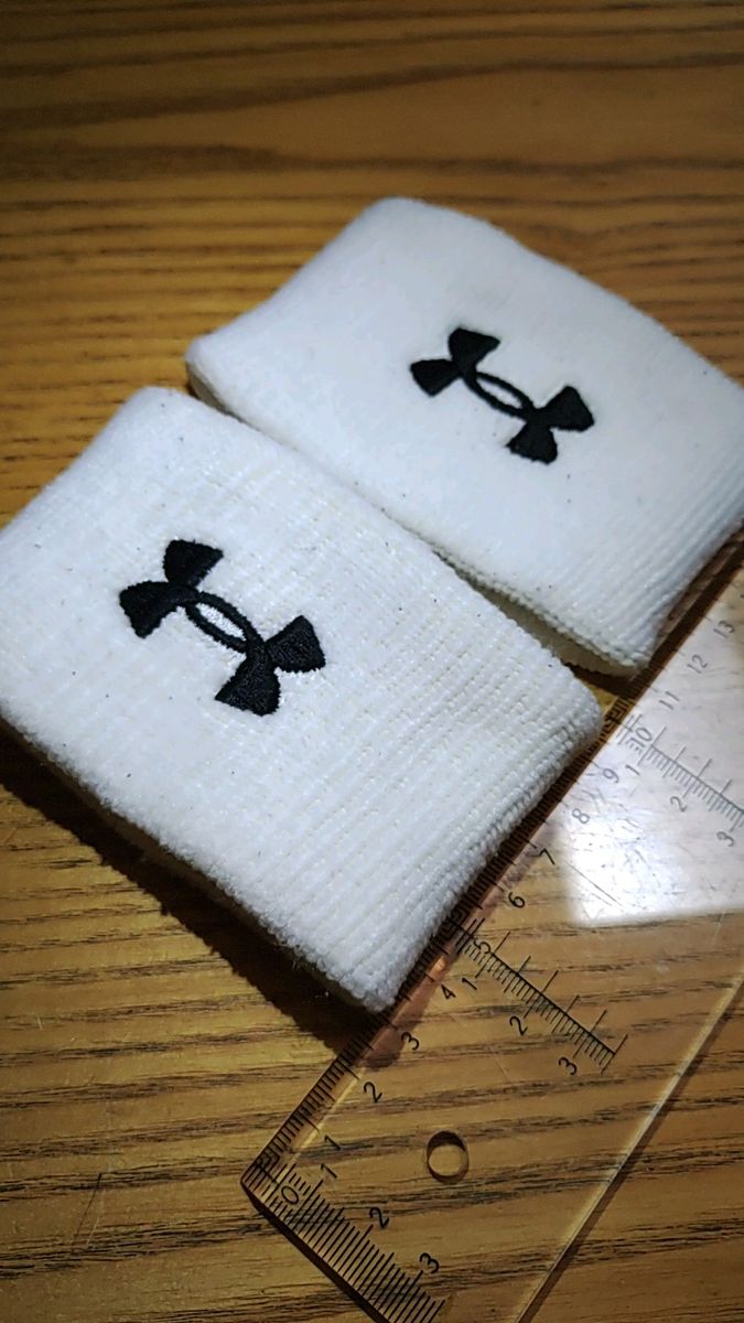 アンダーアーマー リストバンド ホワイトUNDER ARMOUR 2点セット