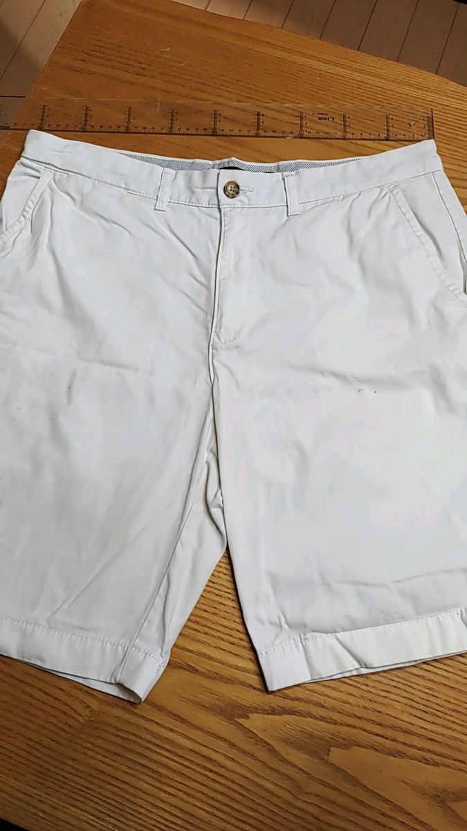 Tommy Hilfiger トミー メンズハーフパンツ 35インチ ホワイト白 ショートパンツ