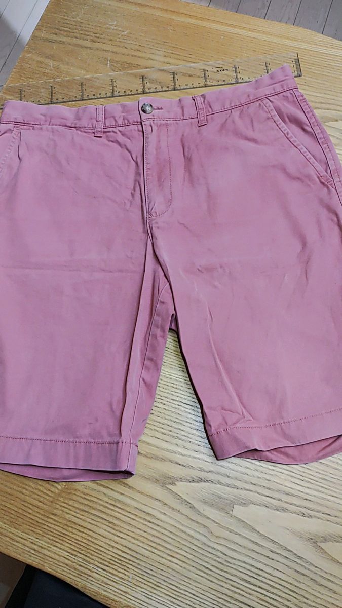 Tommy Hilfiger トミー メンズハーフパンツ 35インチ 淡いレッド ショートパンツ 半ズボン