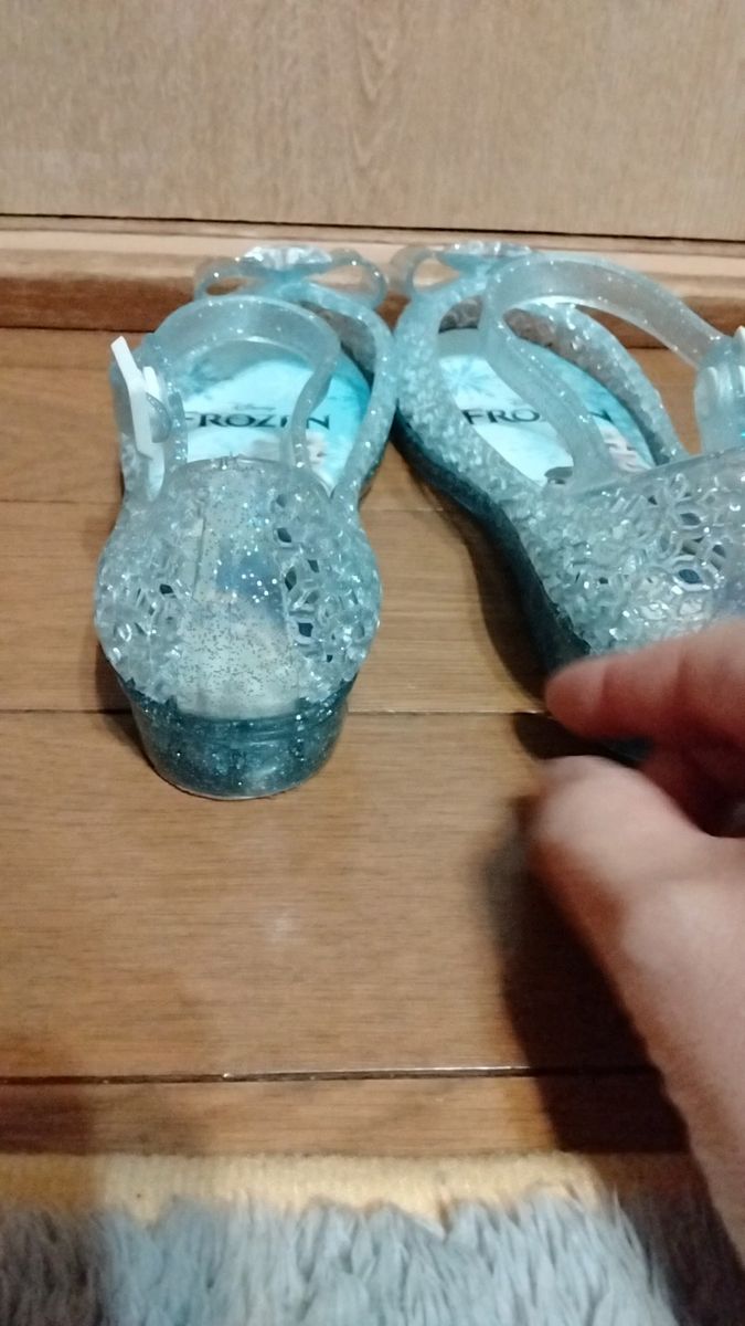 アナと雪の女王 光るサンダル 18cm