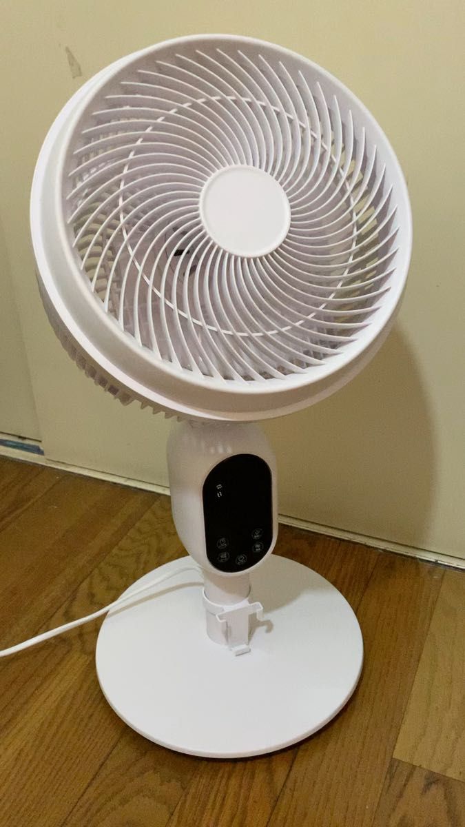【欠陥製品】2023年製 卓上扇風機 ホワイト コンパクト HTS-F610F