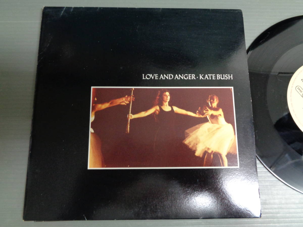 KATE BUSH/LOVE AND ANGER★シングル　Booklet Sleeve_画像1