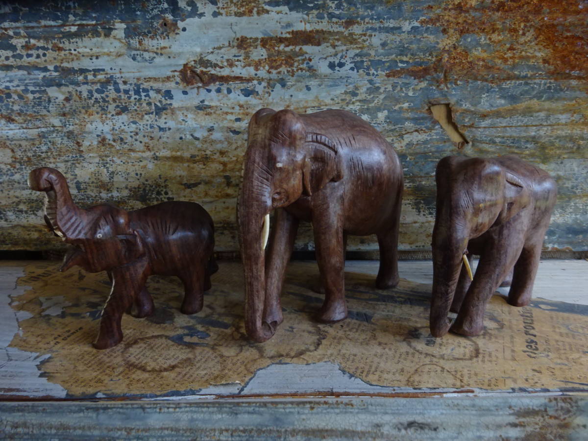 ヤフオク! - 【チーク材の象の置物3つ】木製彫刻インドネシア 