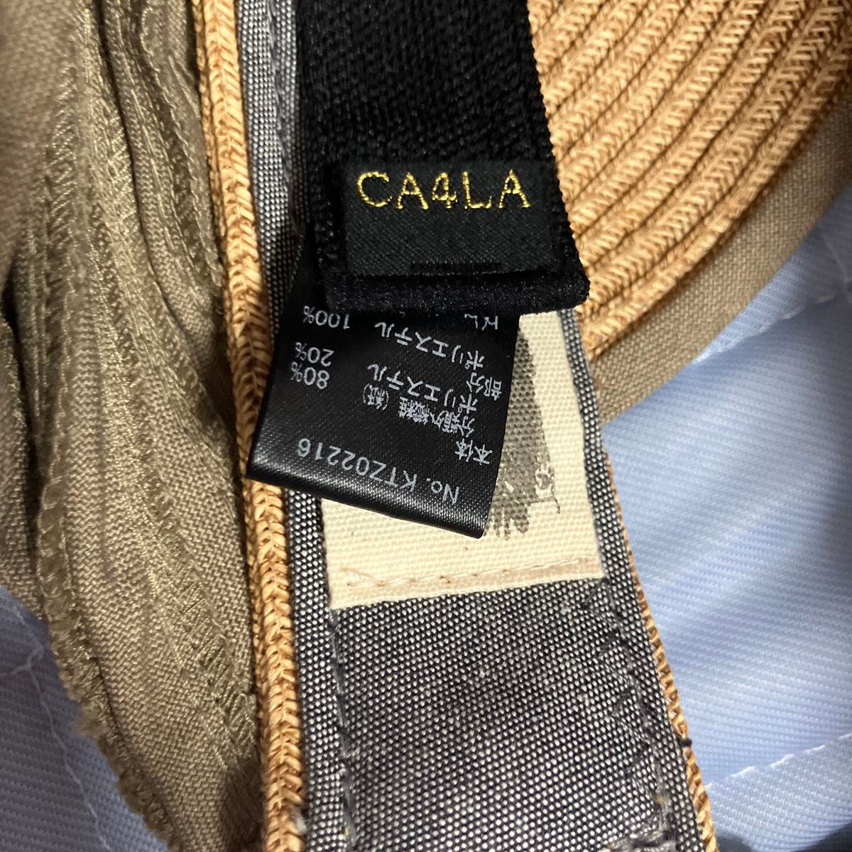 日本製　CA4LA の麦わらサンバイザー
