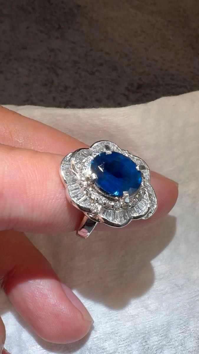 【ロイヤルブルー系】Pt900 サファイア3.06ct ダイヤ0.82ct 豪華リング 鑑別書取得予定