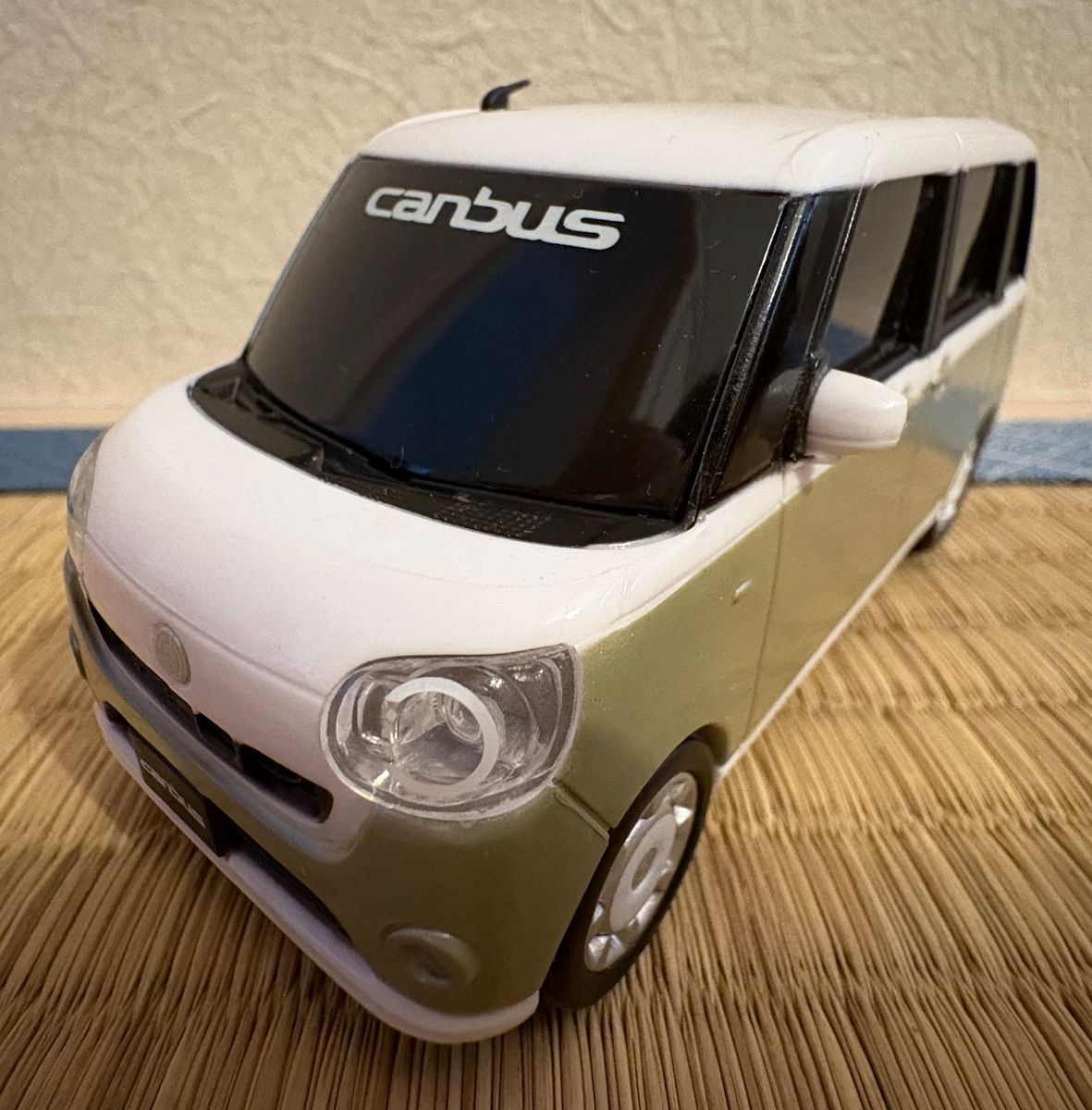 Amazon.co.jp: 新型 ダイハツ ムーヴキャンバス CANBUS 1/32