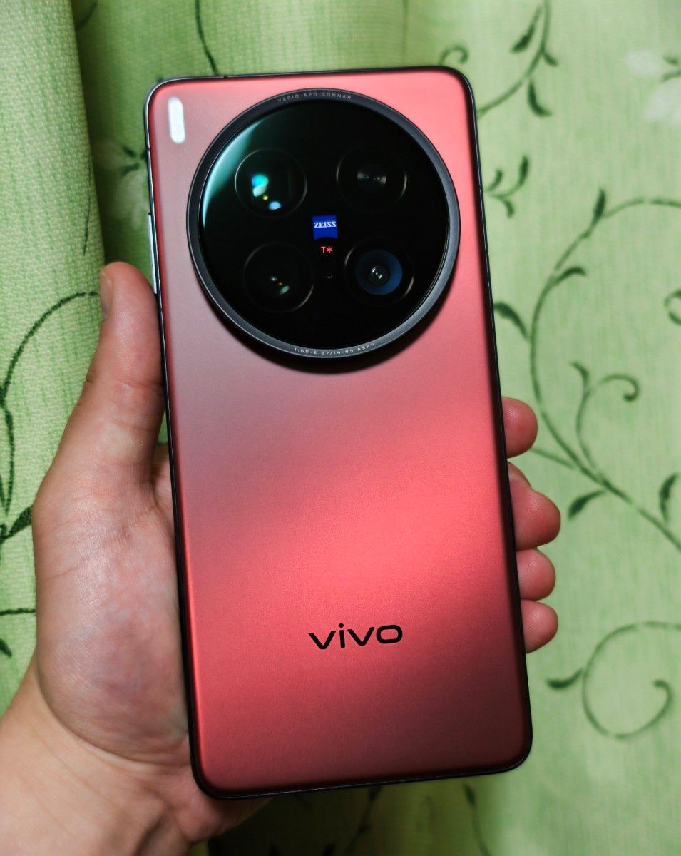 新品未使用 開封済 vivox200ultra レッド 極美品】vivo X200 Ultra レッド 12/256GB|Yahoo!フリマ(旧