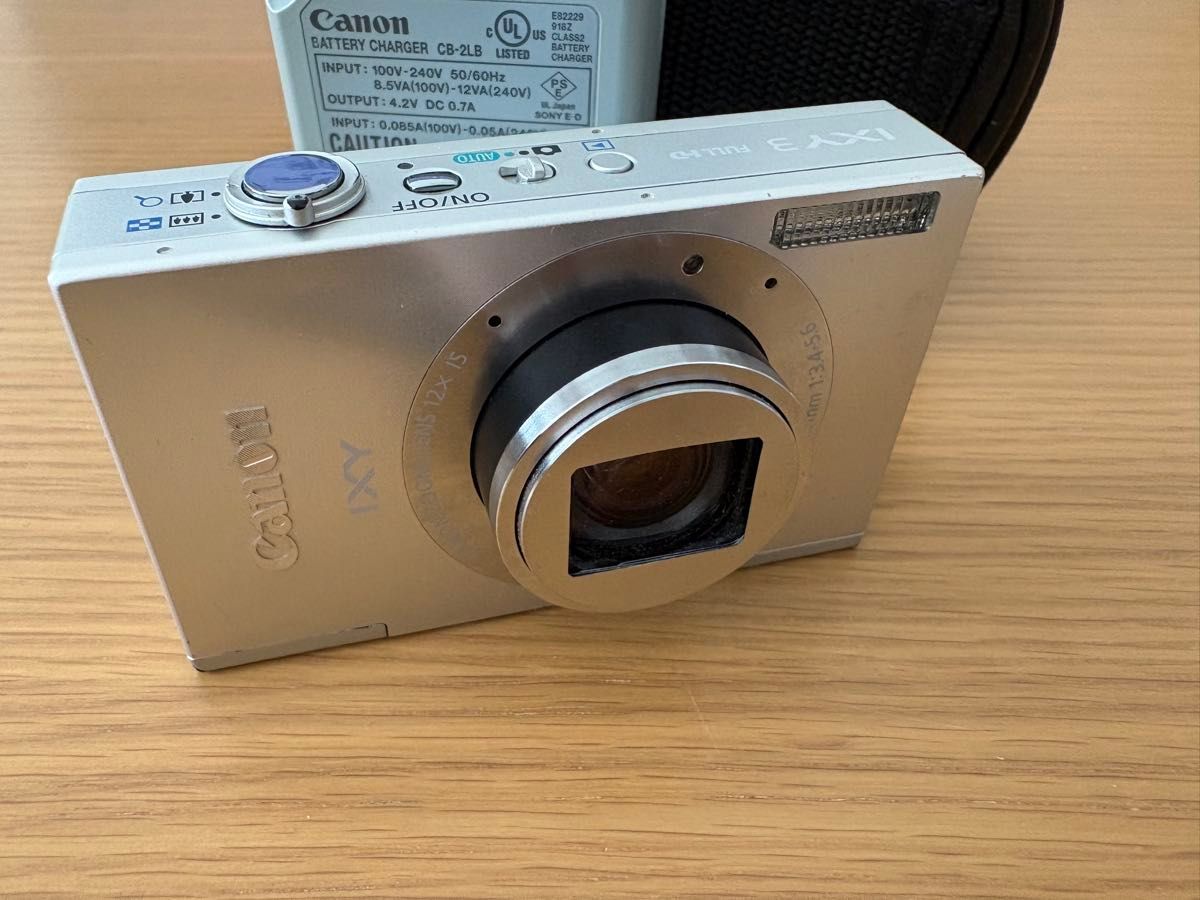 Canon IXY3 コンパクトデジタルカメラ シルバー 付属品(予備 Canon IXY3 コンパクトデジタルカメラ シルバー 付属品(予備
