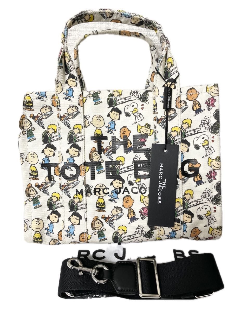 新品★マークジェイコブス×ピーナッツ ザ スモールトラベラー トートバッグ 新品】マークジェイコブス×ピーナッツ スヌーピー ザ スモール