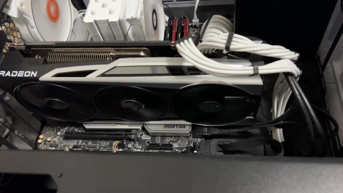 Sapphire NITRO+ AMD Radeon RX 6800 16GB グラフィックスボード - 中古