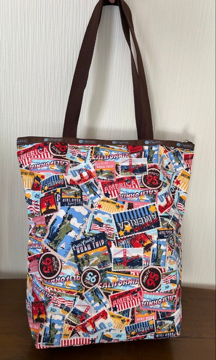 LeSportsac レスポートサック トートバッグ アメリカンアップル 美品 レスポートサック トートバッグ A4◯ AMERICA アメリカ