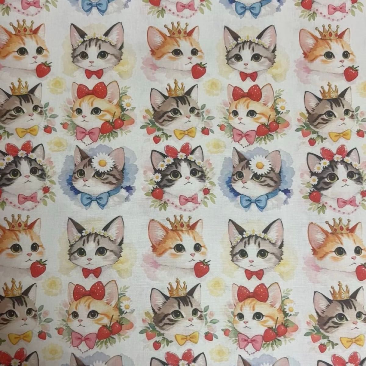 長さ100cm*110cm(幅)5月春夏新柄 いちご可愛い猫 ネココットン生地プリント生地ハンドメイド用 シーチングハギレ生地