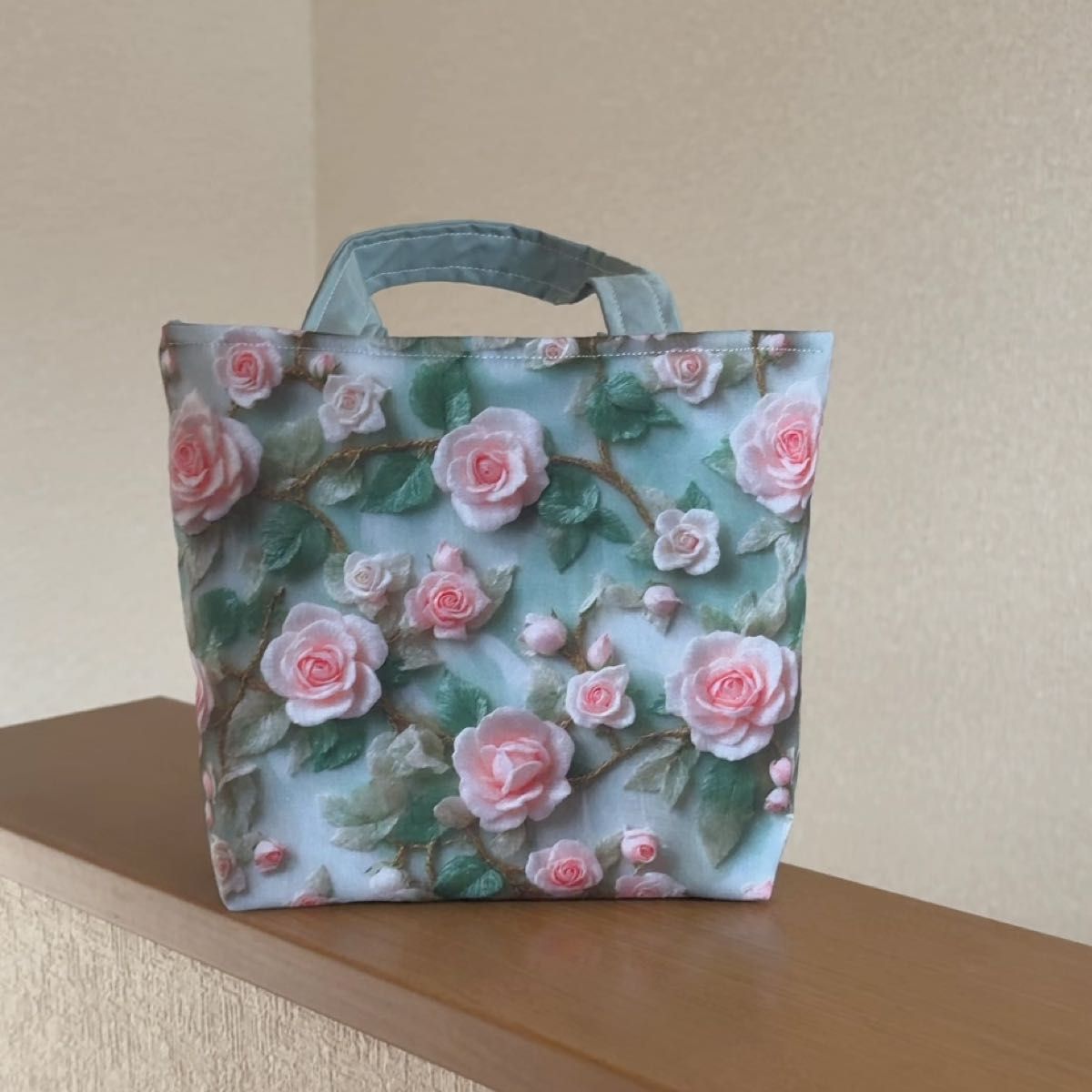 新作 3D立体視感ピンク薔薇花柄ミニトートバッグレディースハンドメイド バッグインバッグビッグポーチ散歩バッグ誕生日プレゼント