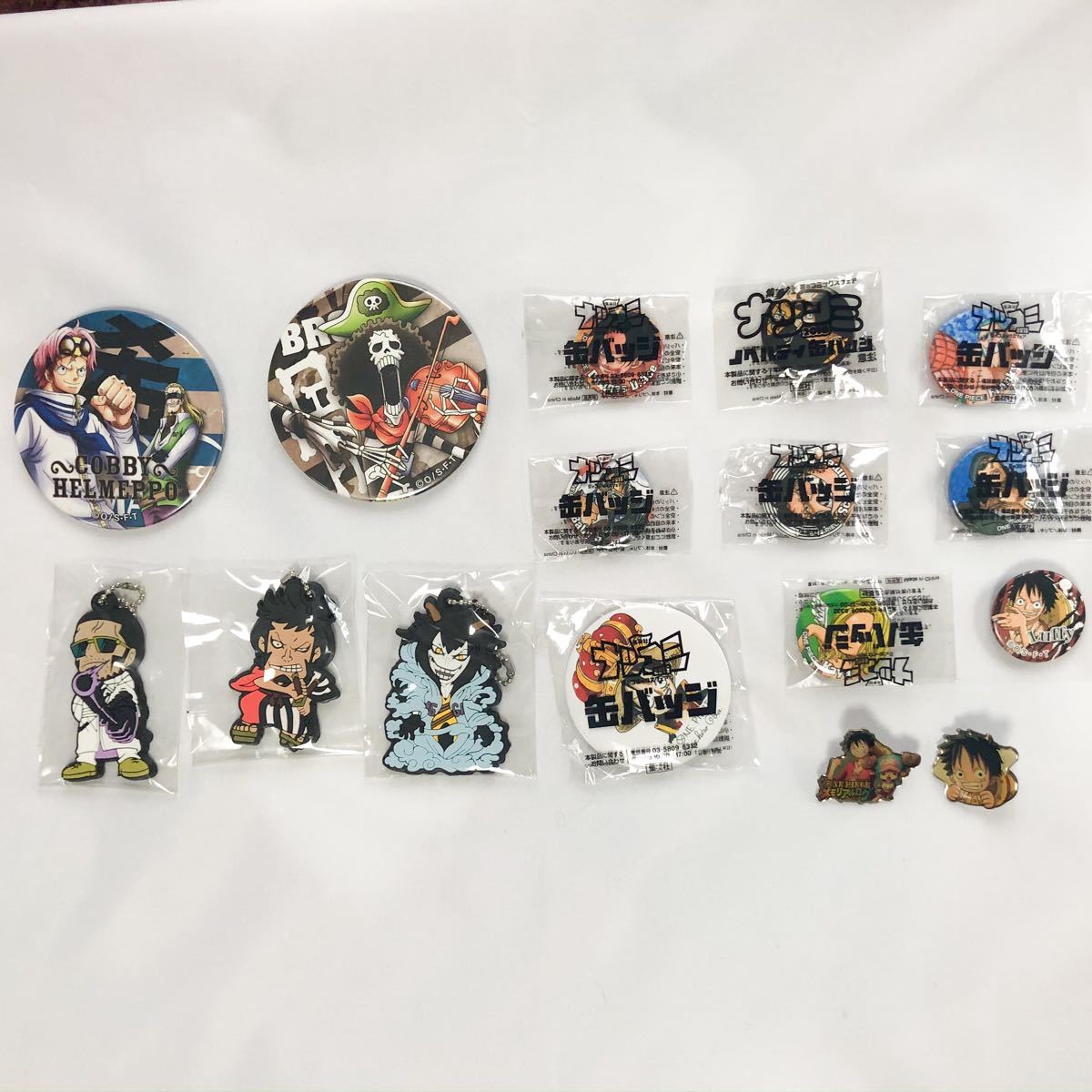 Paypayフリマ ワンピース グッズ 16点セット メモリアルログピンバッジ ナツコミ缶バッジ等 Paypayフリマ ワンピース グッズ 16点セット メモリアルログピンバッジ ナツコミ缶バッジ等