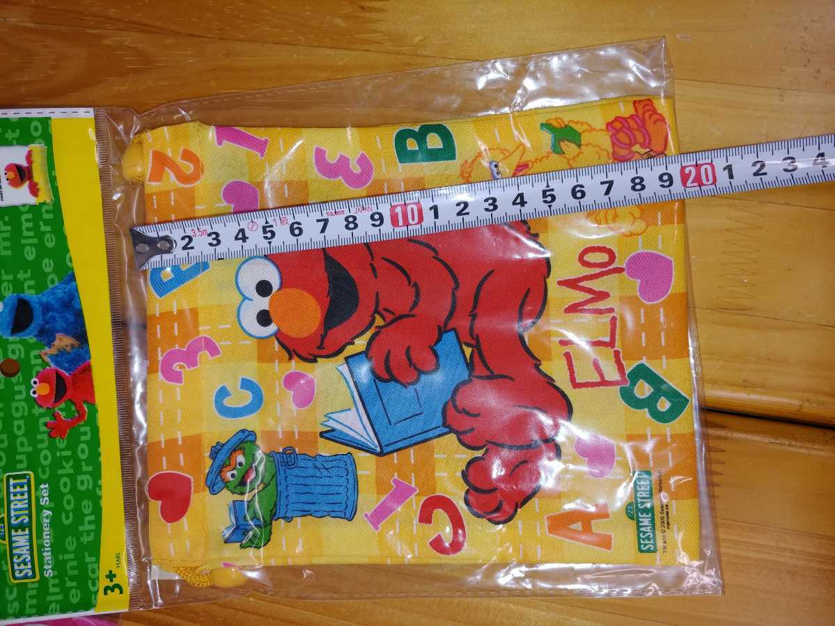 [新品] SESAME STREET ELMO 巾着袋/コップ袋３点セット サイズ：タテ19×ヨコ16㎝ _画像3