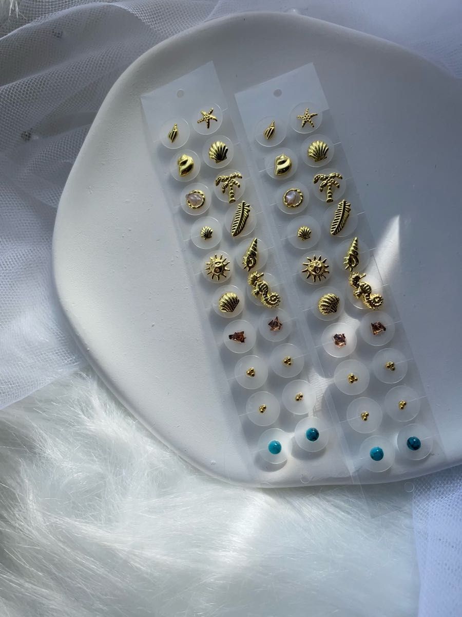 M15/耳つぼジュエリー/1枚20粒/夏 ゴールド gold スタッズ 貝殻 ヒトデ 天然石 ターコイズ summer