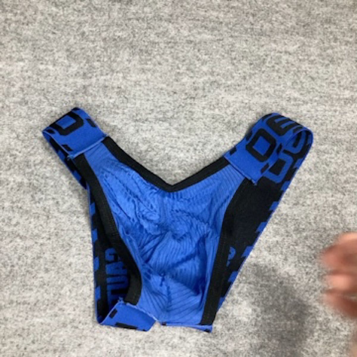 【0850】ジョックストラップ(ケツワレ) Vバック ブルー 太ももゴム 立入禁止テープ -CAUTION- Mサイズ